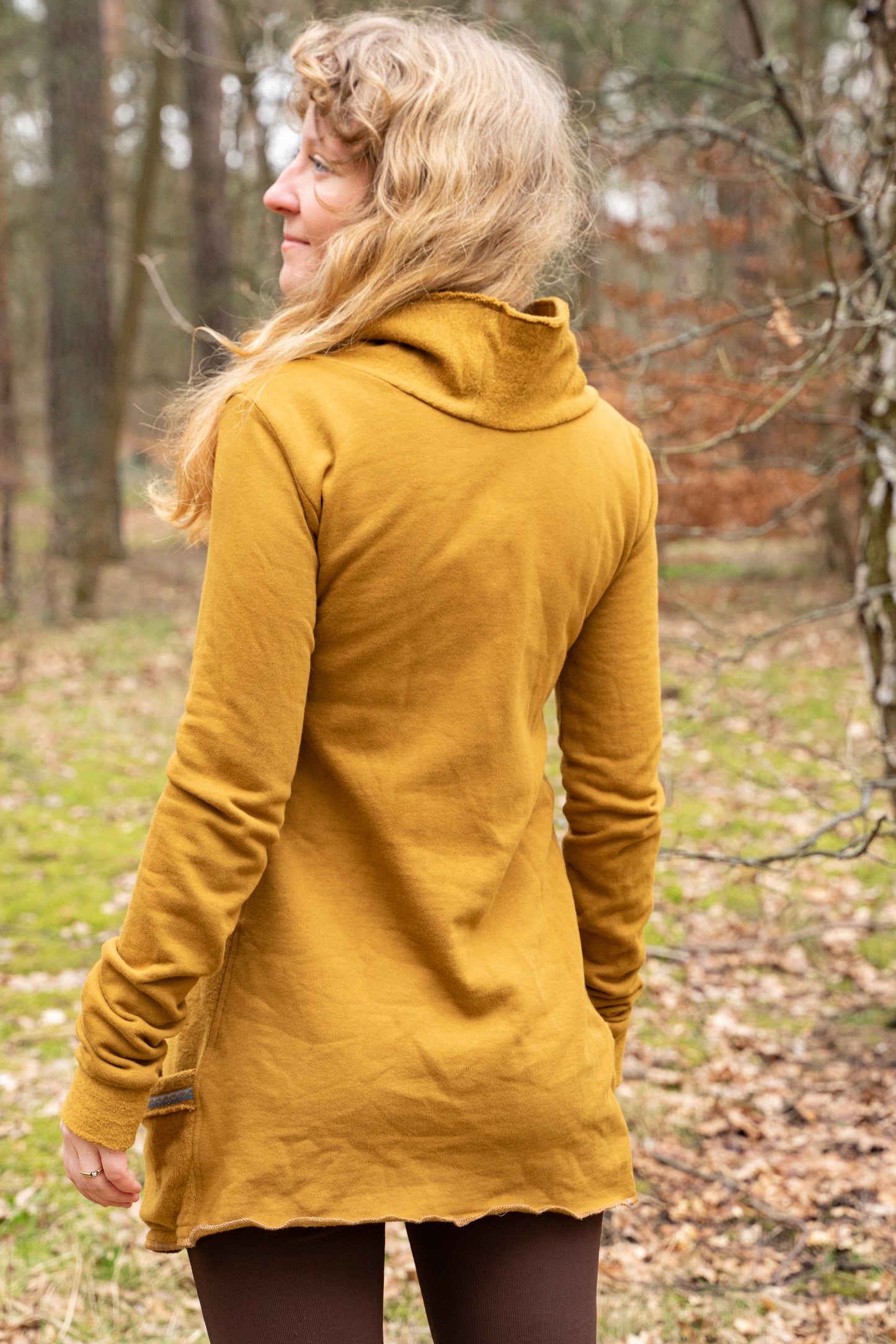 Size 38 - Sweater with tablet border