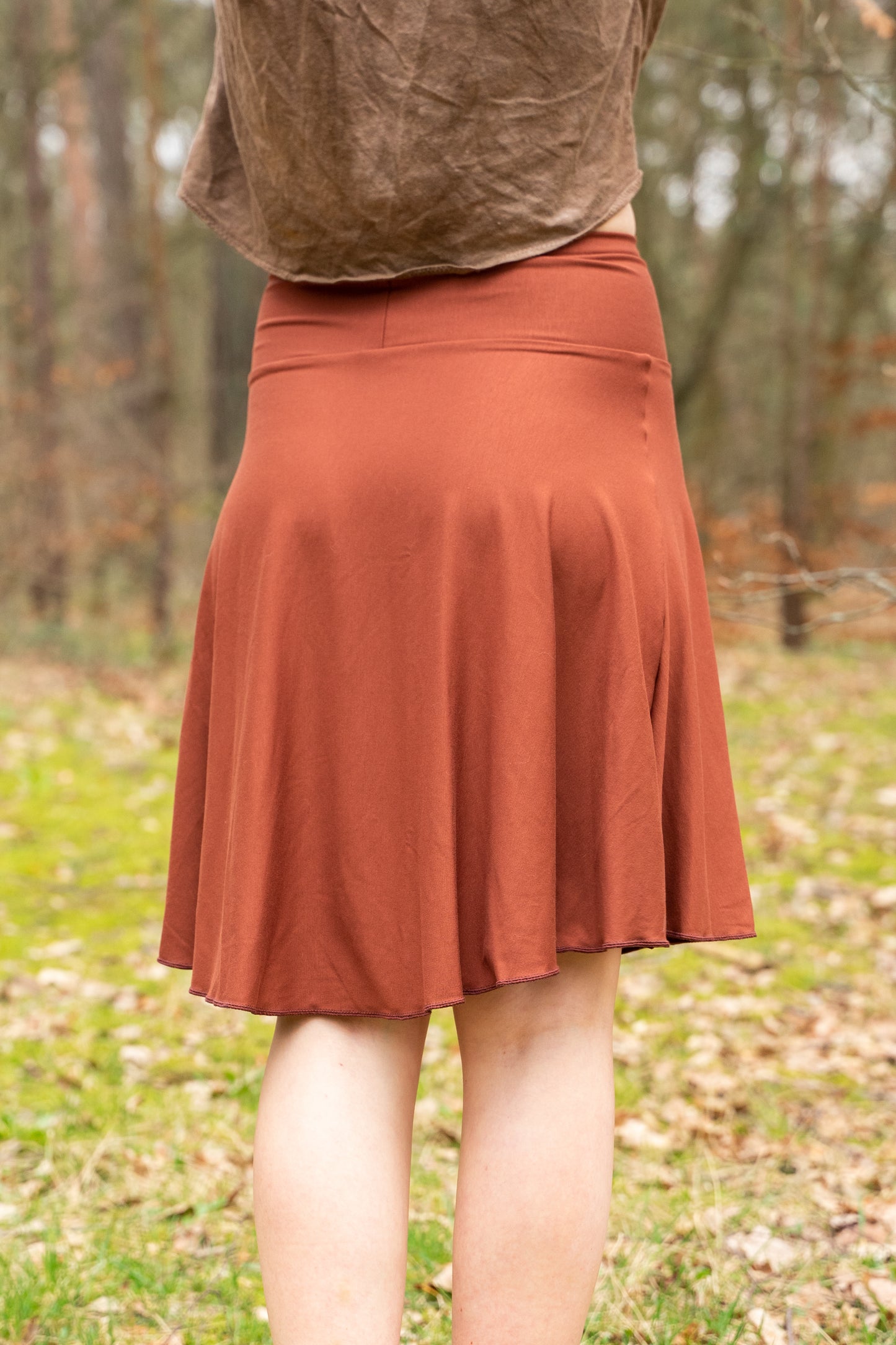 MTO: Skirt Basic in rust brown