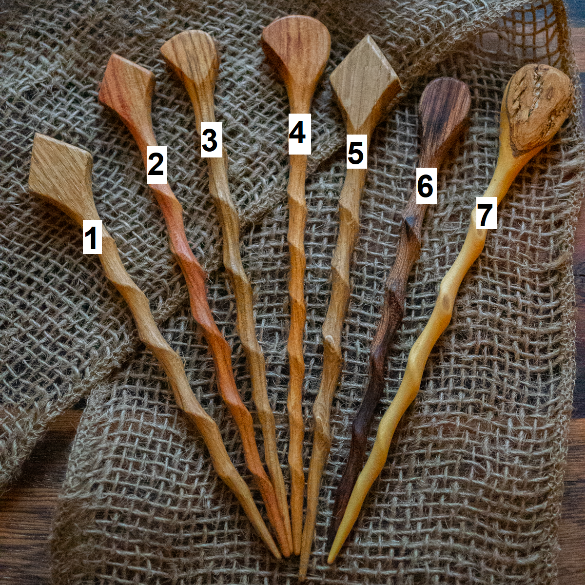 Lange Haarnadeln aus recyceltem Holz – Perfekter Halt für jedes Haar