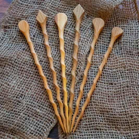 Extra lange Haarnadeln aus recyceltem Holz – Perfekter Halt für jedes Haar