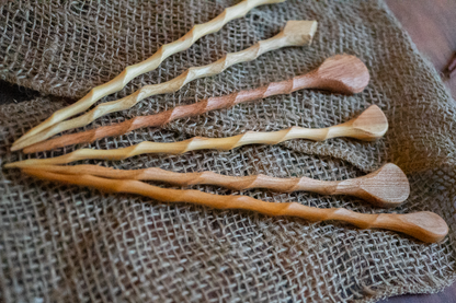 Extra lange Haarnadeln aus recyceltem Holz – Perfekter Halt für jedes Haar