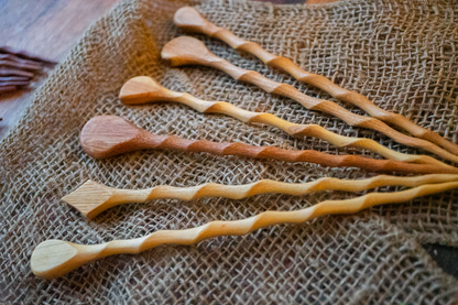 Extra lange Haarnadeln aus recyceltem Holz – Perfekter Halt für jedes Haar