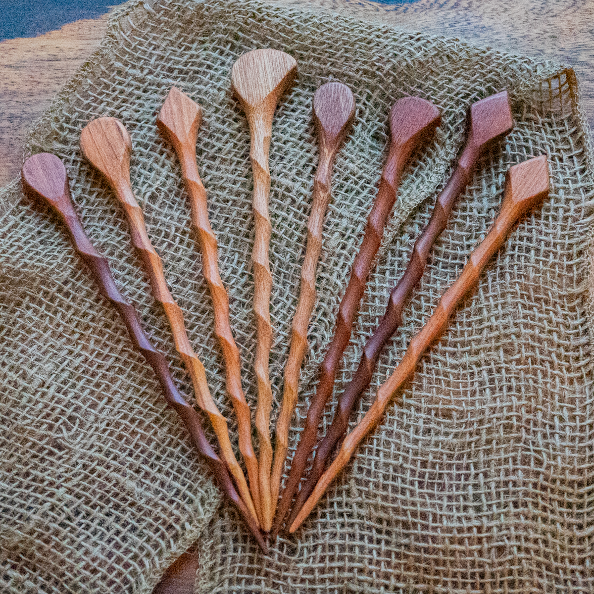 Extra lange Haarnadeln aus recyceltem Holz – Perfekter Halt für jedes Haar