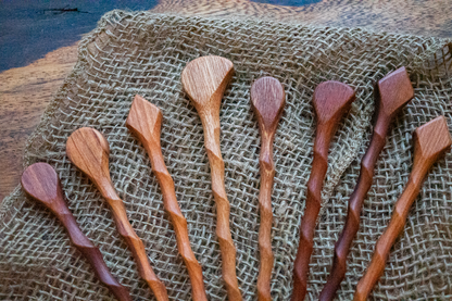 Extra lange Haarnadeln aus recyceltem Holz – Perfekter Halt für jedes Haar