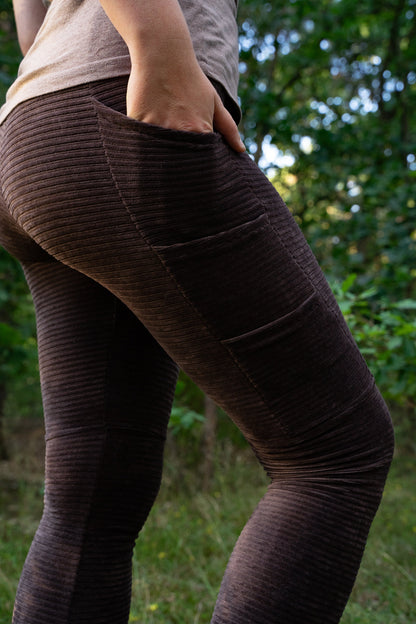 MTO: Feincord-Leggings – handgenäht, bequem & individuell