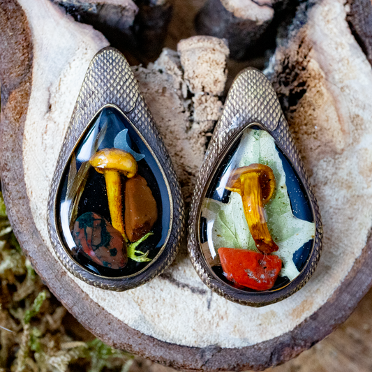 Schlangenamulett – Pilzanhänger in massiv