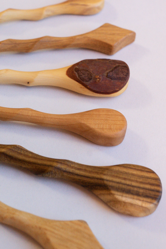 Extra lange Haarnadeln aus recyceltem Holz – Perfekter Halt für jedes Haar