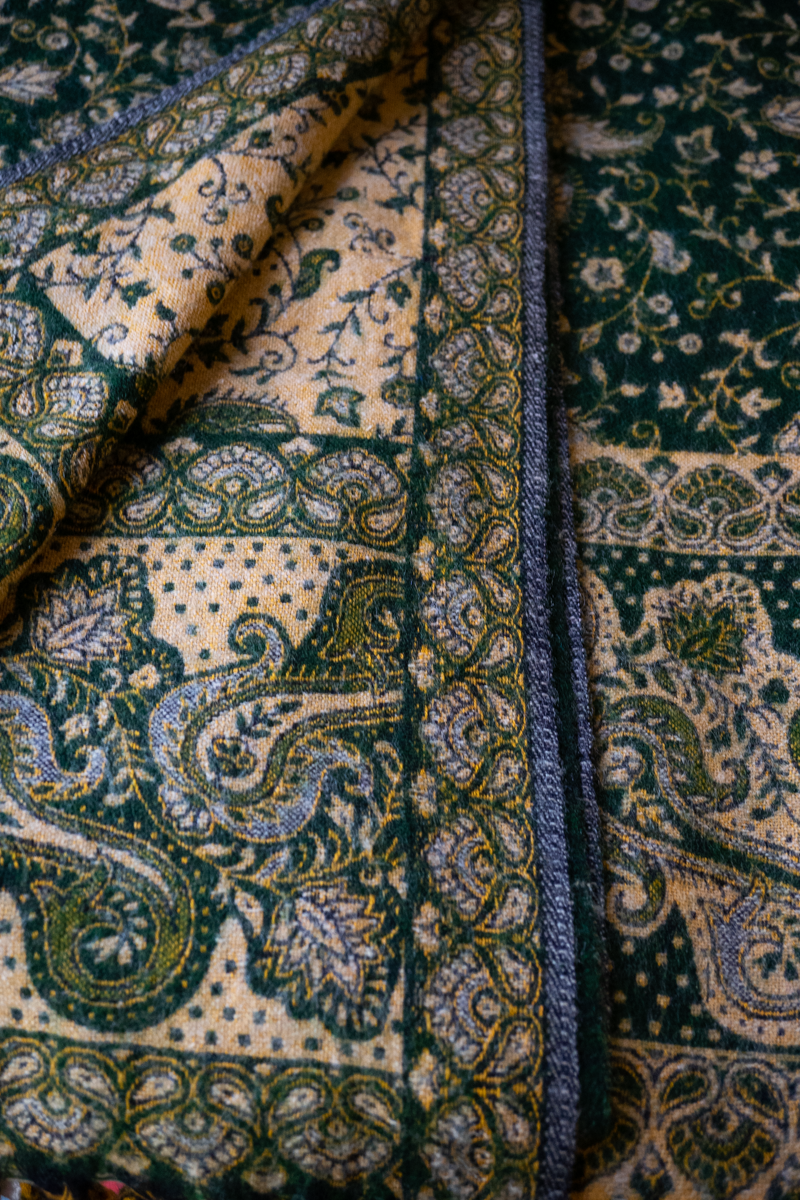 Scarf / blanket
