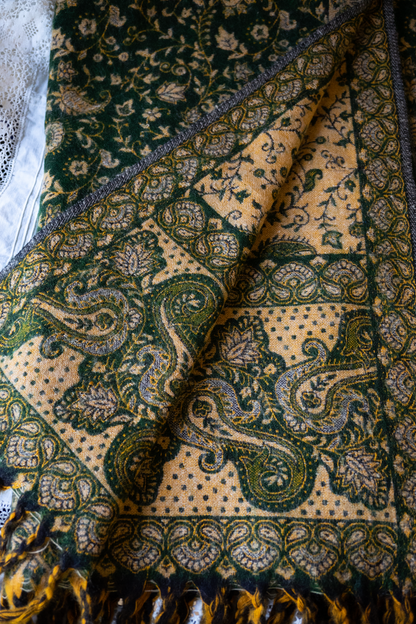Scarf / blanket