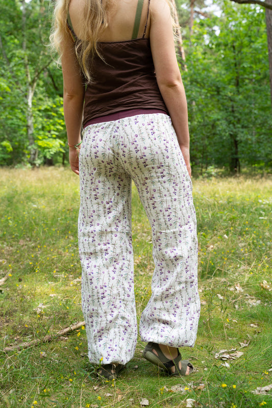 Size 38 - Muslin pants with blueberries