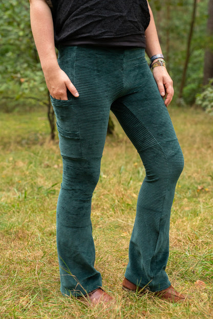 MTO: Feincord-Leggings – handgenäht, bequem & individuell
