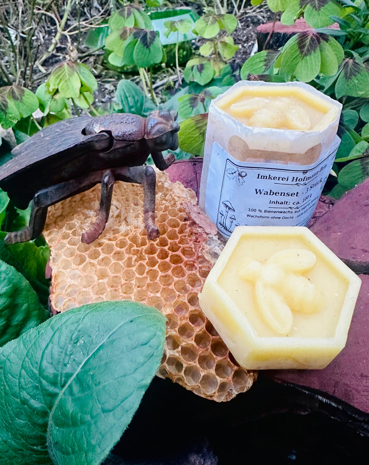 Bienenwachs- als Kosmetikrohstoff & Teelichter aus eigener Imkerei | 100 % Bienenwachs