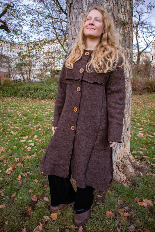 Size 42 - Short coat made of Merino wool