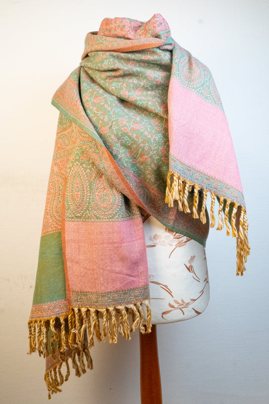 Scarf / blanket