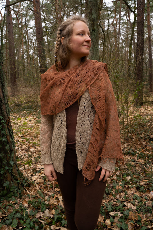 Nettle fiber scarf