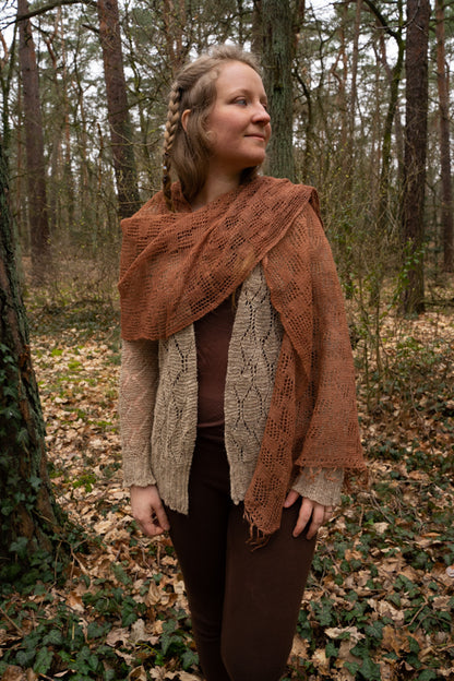 Nettle fiber scarf