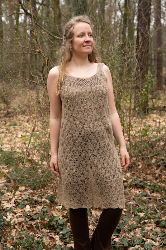 Gr. 36-40 - Kleid aus Brennnesselfaser