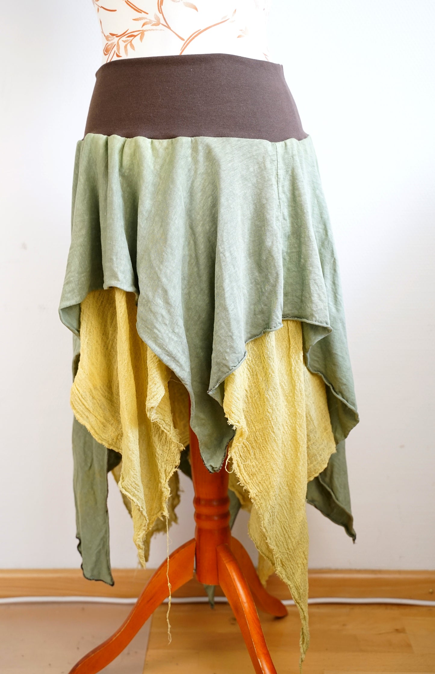 Pointed skirt - hemp